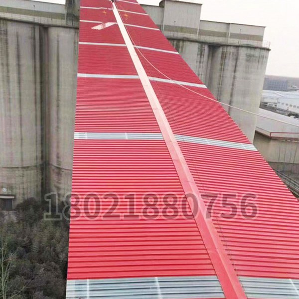 輸煤橋頂上（shàng）彩鋼安裝工程